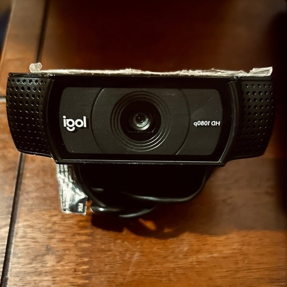 Logitech - C922 Pro Stream 1080 Video Conferencing, Streaming and Gaming Webcam